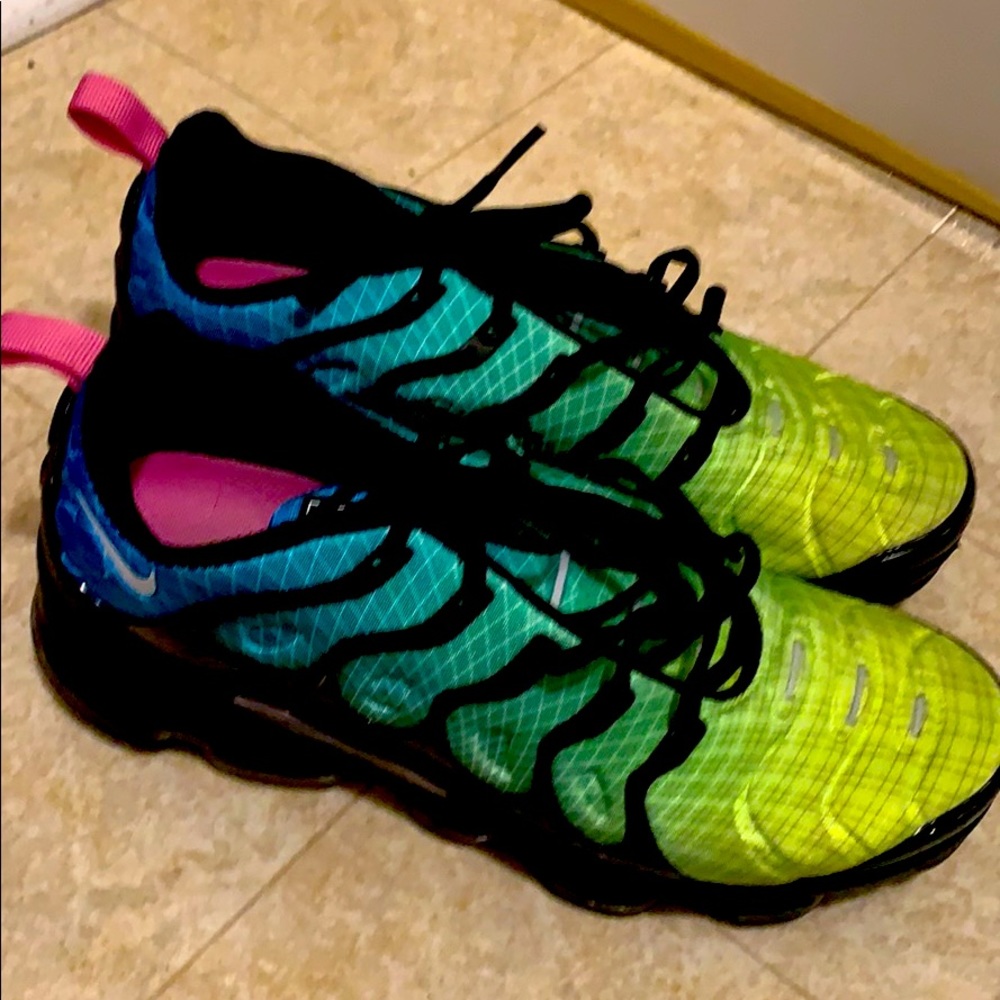 Men’s size 10 Nike